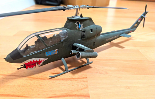 Revell bell 1 cobra - 1:32, ah-1