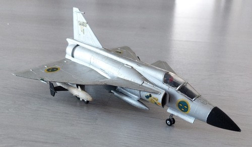 Heller saab 37 viggen - 1:72,