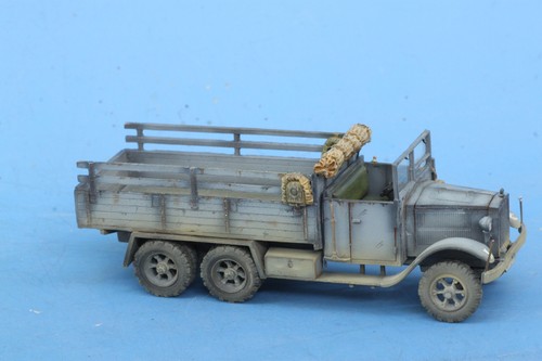 Panzer modell henschel 33 - 1:72,
