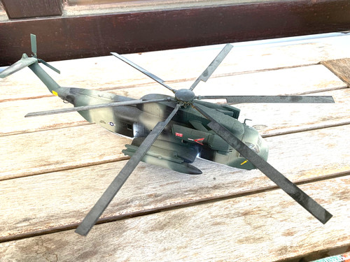 Modell gebaut bemalt - 1/72, +