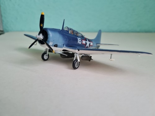Douglas sbd dauntless 16 - douglas,